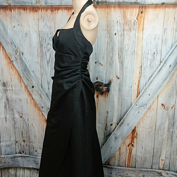 DAVID'S BRIDAL Halter Maxi Prom Dress - Picture 4 of 8